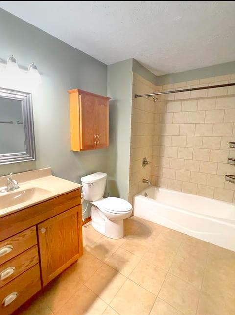 1546 Hunt Dr #A, Normal, IL 61761 photo 8
