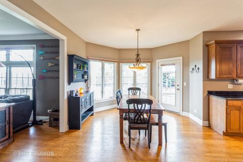 7 Wintergreen Ct, Algonquin, IL 60102 photo 5