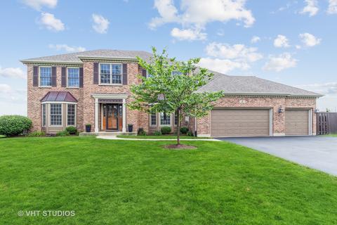 7 Wintergreen Ct, Algonquin, IL 60102 photo 1