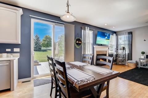 922 Limerick Ln, Mchenry, IL 60050 photo 14