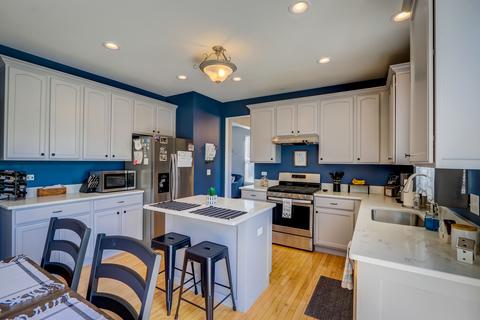 922 Limerick Ln, Mchenry, IL 60050 photo 9