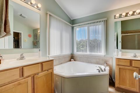 922 Limerick Ln, Mchenry, IL 60050 photo 27