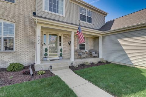 922 Limerick Ln, Mchenry, IL 60050 photo 2