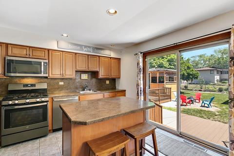 18357 Bock Rd, Lansing, IL 60438 photo 7
