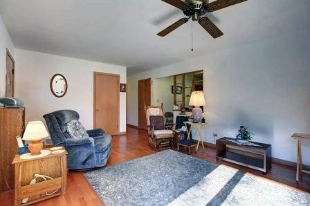 874 Carol Ave, Elgin, IL 60123 photo 8