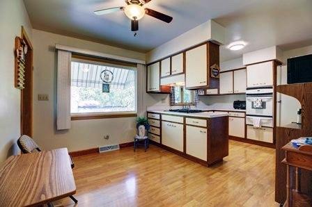 874 Carol Ave, Elgin, IL 60123 photo 9