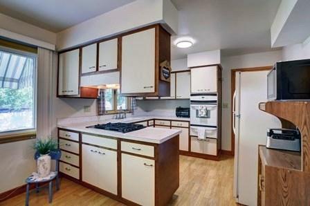 874 Carol Ave, Elgin, IL 60123 photo 10