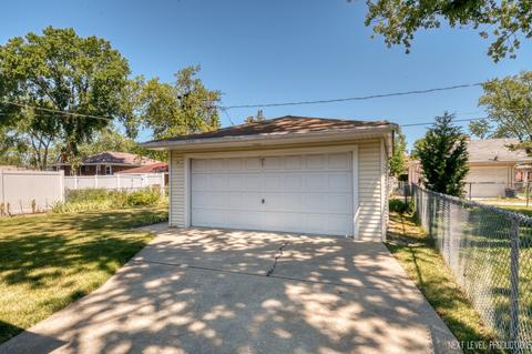 9136 Roach Ave, Brookfield, IL 60513 photo 4