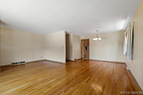 9136 Roach Ave, Brookfield, IL 60513 photo 9