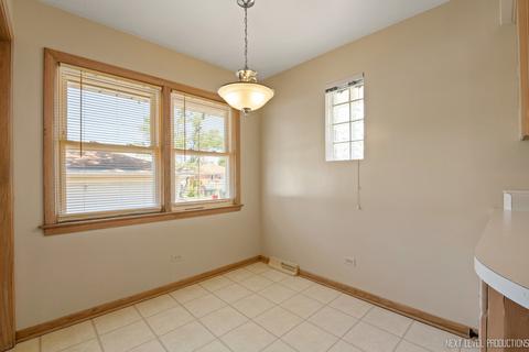 9136 Roach Ave, Brookfield, IL 60513 photo 16