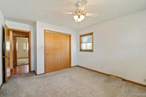 9136 Roach Ave, Brookfield, IL 60513 photo 21