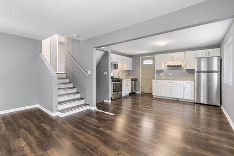 2316 E 98th St, Chicago, IL 60617 photo 3