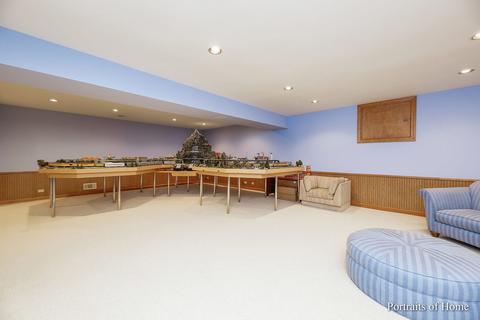 1350 Avalon Ct, Wheaton, IL 60189 photo 30