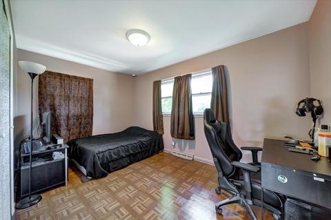 562 Radcliffe Ave, Des Plaines, IL 60016 photo 14