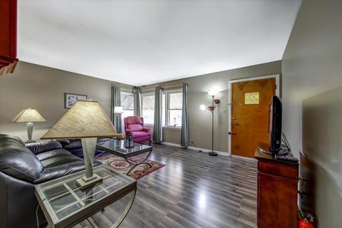 562 Radcliffe Ave, Des Plaines, IL 60016 photo 6