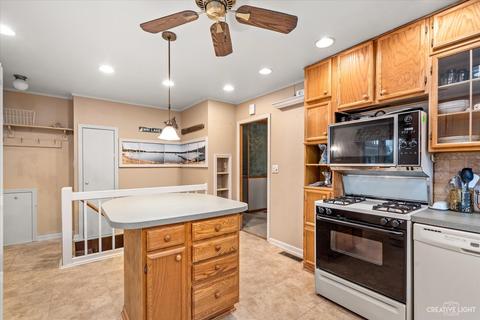 464 Davis Rd, Batavia, IL 60510 photo 7