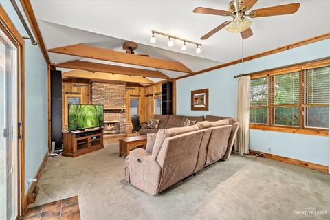 464 Davis Rd, Batavia, IL 60510 photo 3