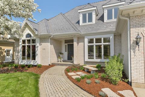 1131 Foothill Dr, Wheaton, IL 60189 photo 2