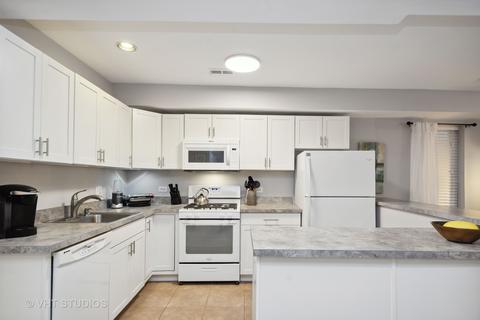 2428 W Haddon Ave, Chicago, IL 60622 photo 4