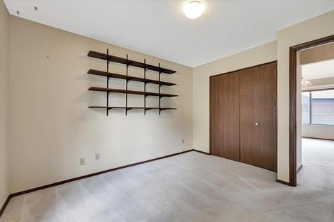 1701 Devonshire Dr, Champaign, IL 61821 photo 18