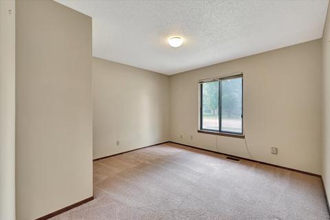 1701 Devonshire Dr, Champaign, IL 61821 photo 20