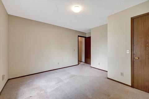 1701 Devonshire Dr, Champaign, IL 61821 photo 21