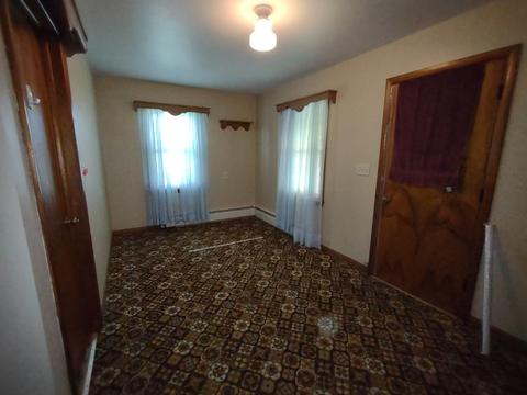 402 E King St, Polo, IL 61064 photo 12