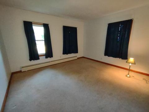 402 E King St, Polo, IL 61064 photo 9