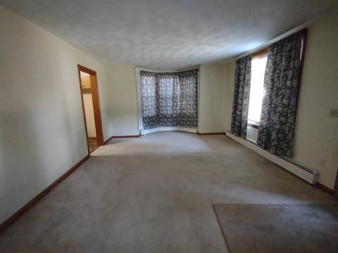 402 E King St, Polo, IL 61064 photo 8