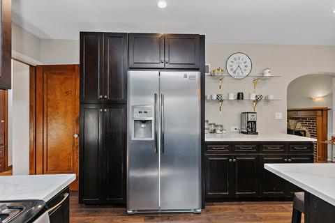 320 N Commonwealth Ave, Elgin, IL 60123 photo 12