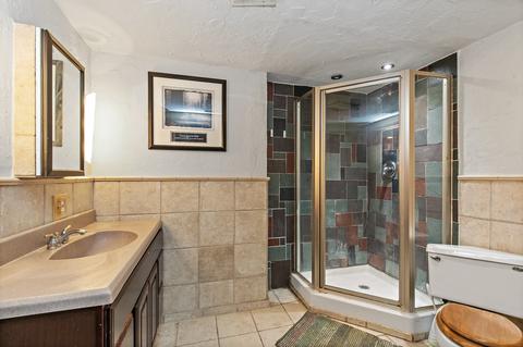 320 N Commonwealth Ave, Elgin, IL 60123 photo 31