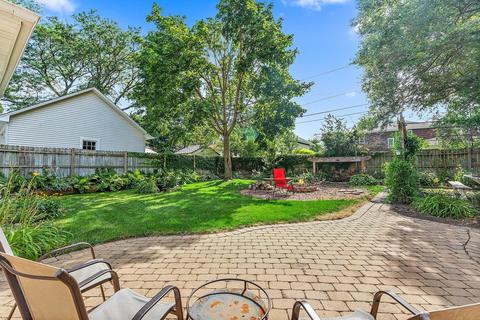 320 N Commonwealth Ave, Elgin, IL 60123 photo 32