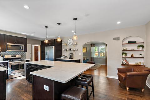 320 N Commonwealth Ave, Elgin, IL 60123 photo 13