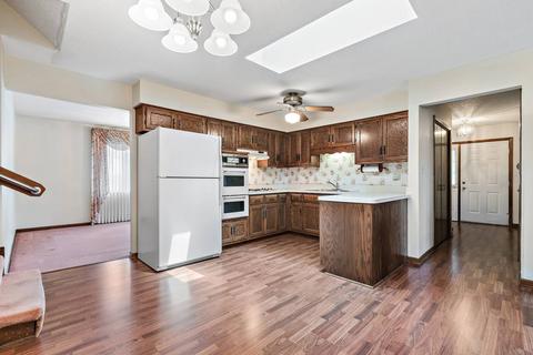 14 Cedar Ct, Lemont, IL 60439 photo 4