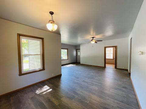 5 Park Pl, Peru, IL 61354 photo 3
