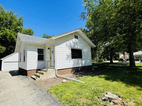 5 Park Pl, Peru, IL 61354 photo 1