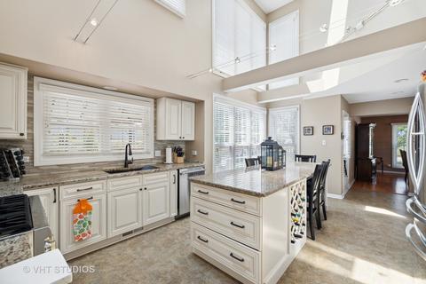 10001 Derby Ln, Mokena, IL 60448 photo 4