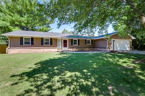 201 Centennial Ave, Normal, IL 61761 photo 1