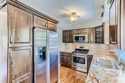 1049 Irwin Ave, Des Plaines, IL 60018 photo 8