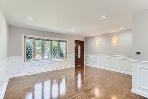 1049 Irwin Ave, Des Plaines, IL 60018 photo 5