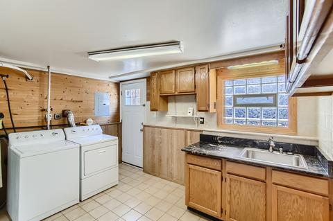 1049 Irwin Ave, Des Plaines, IL 60018 photo 20