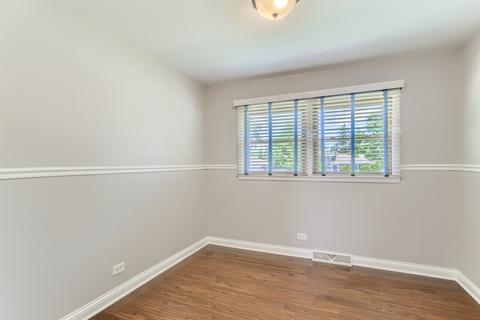 1049 Irwin Ave, Des Plaines, IL 60018 photo 16
