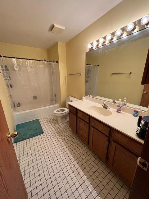 683 N Meadows Blvd, Addison, IL 60101 photo 15