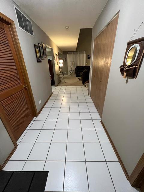 683 N Meadows Blvd, Addison, IL 60101 photo 2