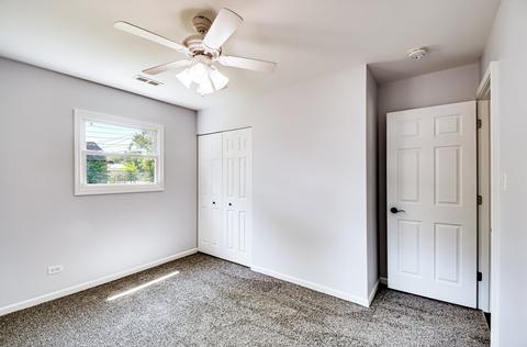 2415 Circle Dr, Hazel Crest, IL 60429 photo 13
