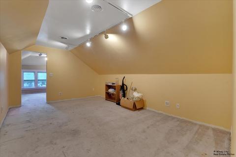 348 Mcclure Ave, Elgin, IL 60123 photo 16