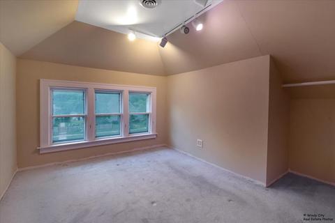 348 Mcclure Ave, Elgin, IL 60123 photo 15