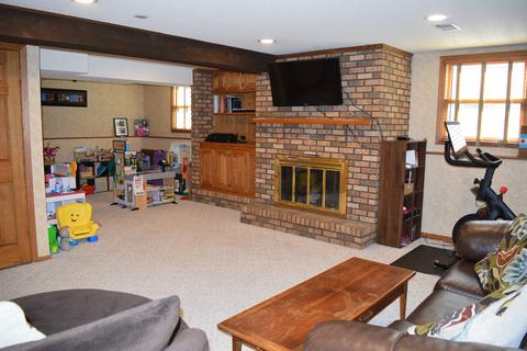 1865 Kingman Dr, Elgin, IL 60123 photo 18