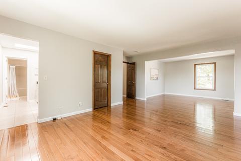 1545 Charlemagne Dr, Hoffman Estates, IL 60192 photo 25