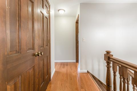1545 Charlemagne Dr, Hoffman Estates, IL 60192 photo 17